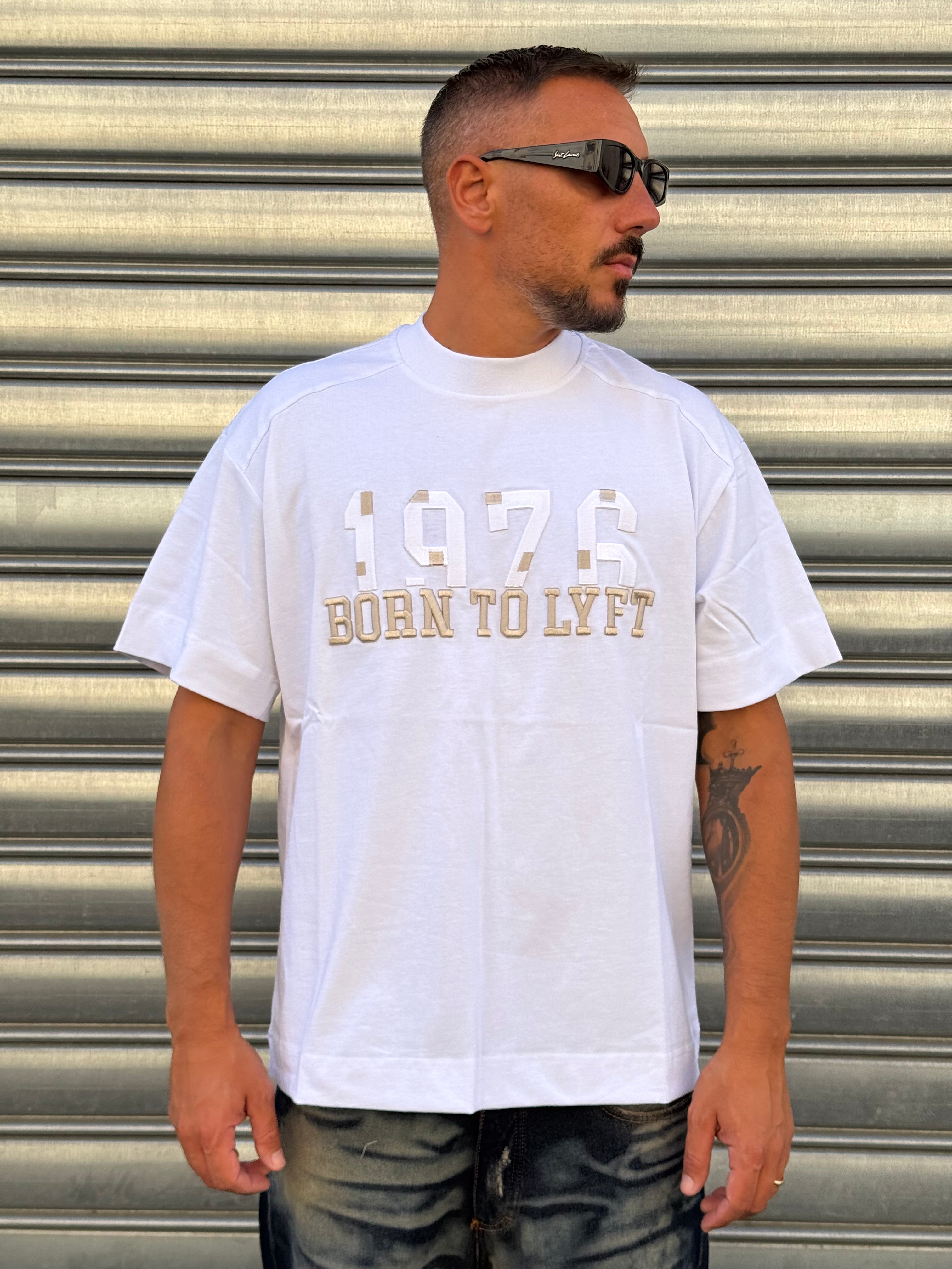T-shirt ricamo