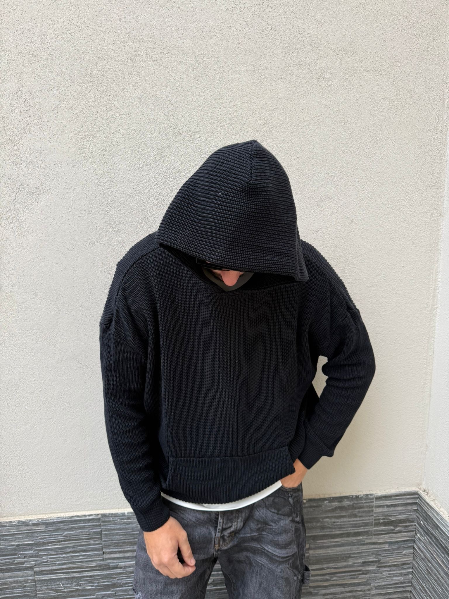 Maglione con cappuccio